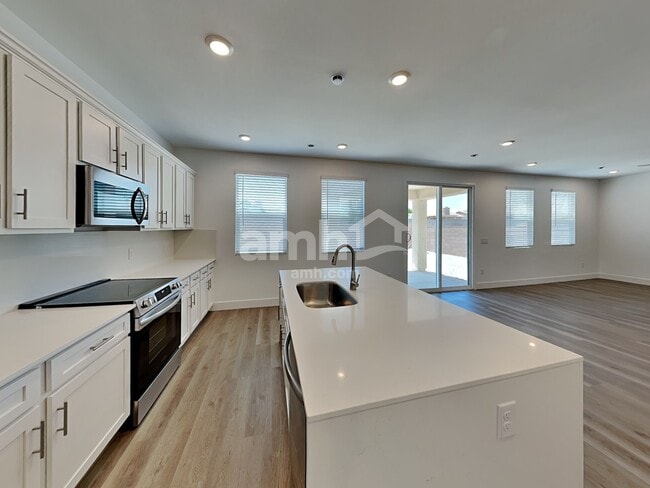 Photo - 9524 Harkes Dr