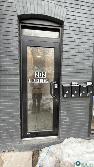 Photo - 202 E Hamilton St Unidad Apt 3