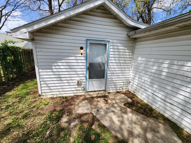 Photo - 1433 N Brown Ave