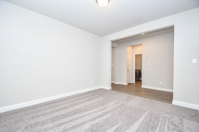 Photo - 4731 Bluestem Prairie Dr