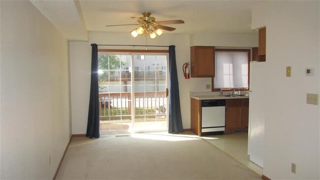 Photo - 1829 Earl Rd