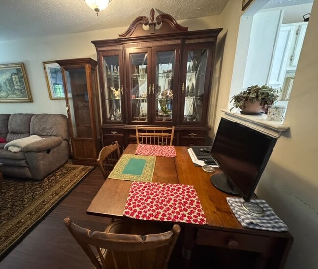 Photo - 103 Gateway Dr