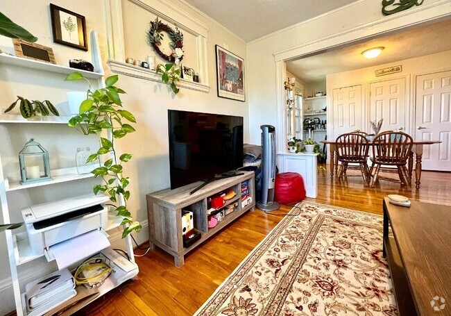 Building Photo - 225 Summer St Unit 2L Rental