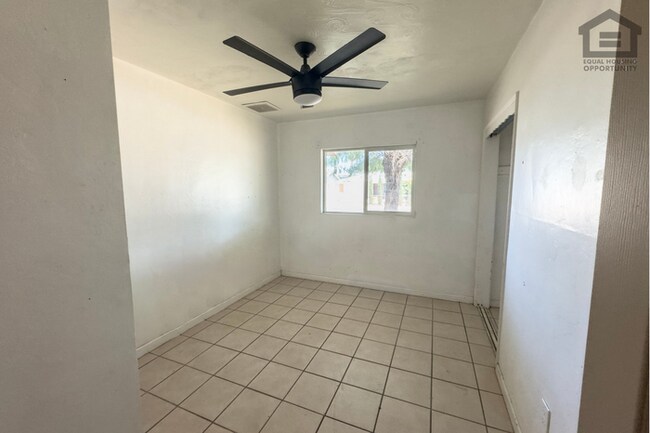 Photo - 4Bed/2Bath House at Glendale Ave/19th Ave! Ready for Immediate Move-In! – RV GATE! NO HOA!