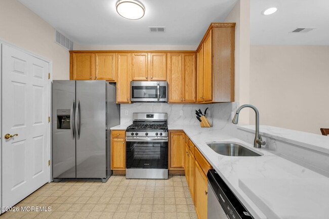 313 Sophee Ln
