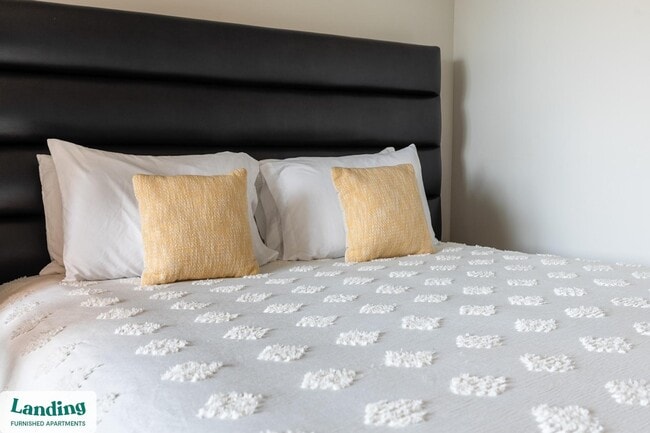 Photo - 4611 N Broadway Unidad 213