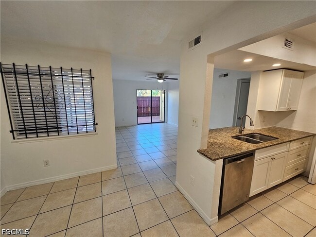 Photo - 2885 Winkler Ave Unidad 603