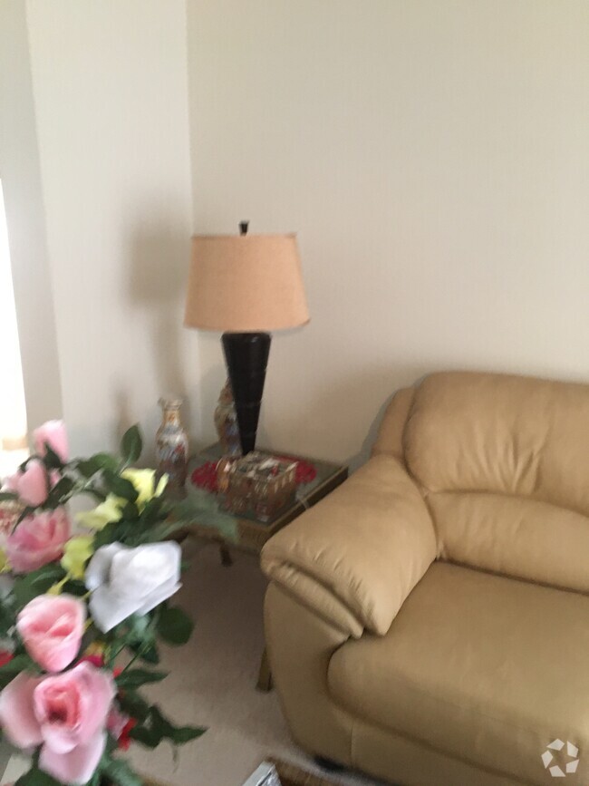 Building Photo - 8416 Bates Dr Unit #1 Rental