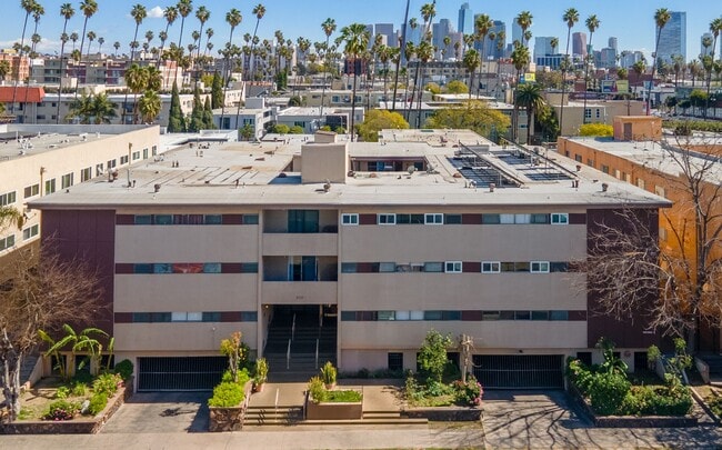 Building Photo - Menlo 1