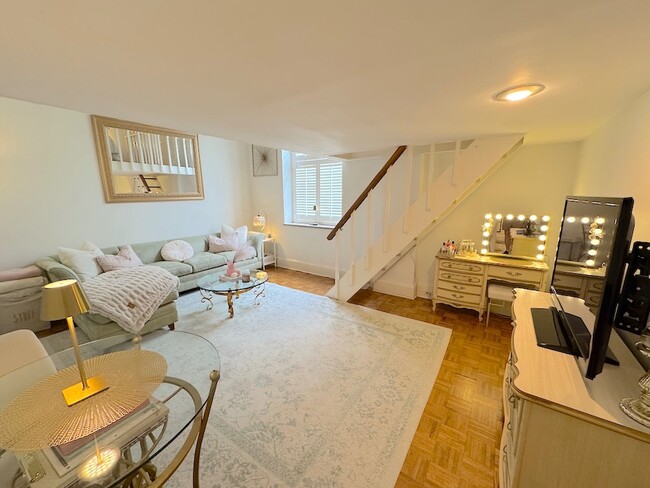 Photo - 321 Abercorn St