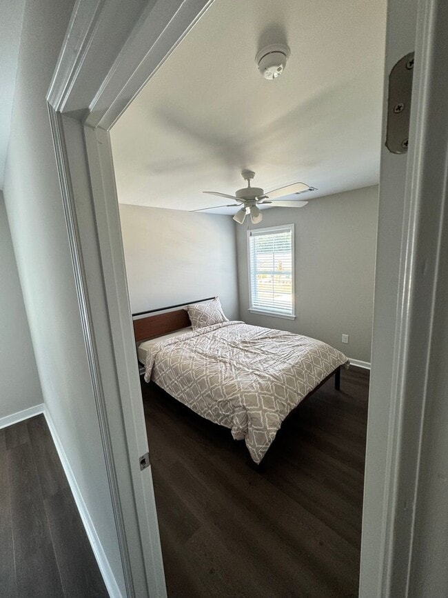 Photo - 1290 Providence Ln