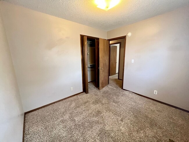 Photo - AVAILABLE NOW! Casa