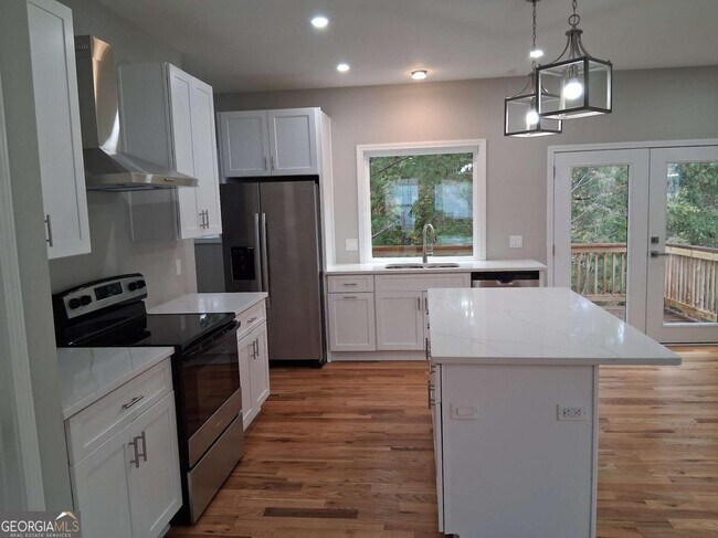 Photo - 3175 Tackett Rd