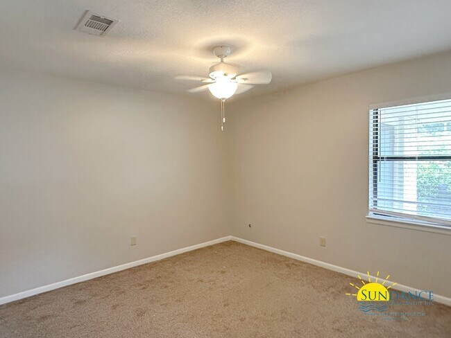 Photo - Convenient & Comfortable 2BR/1BA Home in P... Unit B