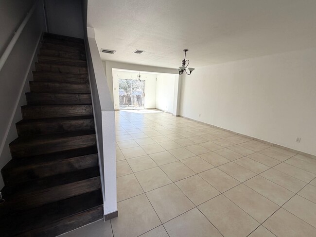 Photo - 3203 St Isaac Loop