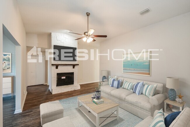 Photo - 956 Chalmet Ln