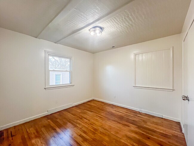 Photo - 329 Summit St