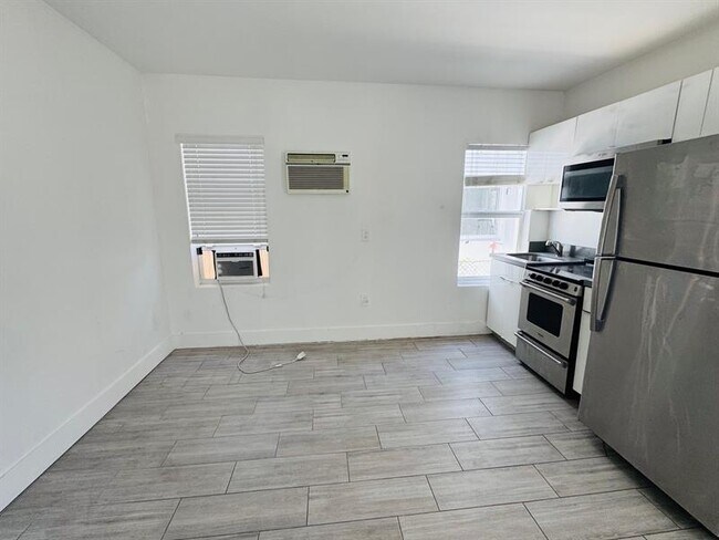 Photo - 7910 Abbott Ave Unit 3