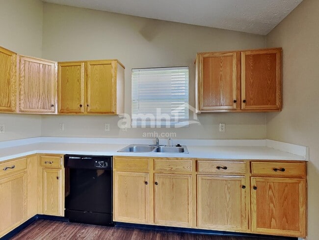 Photo - 6104 Lake Freeman Dr