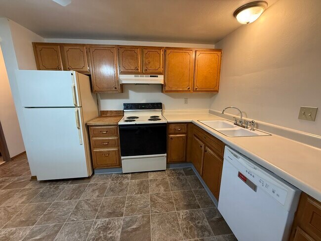 Photo - Faircrest Apartments