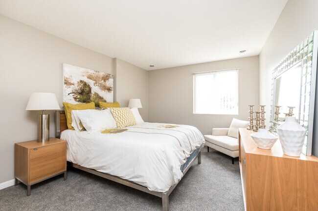 Photo - Stonehedge Towers