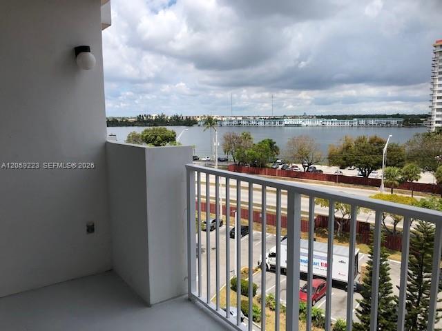 Building Photo - 1200 NE Miami Gardens Dr Unit 702W