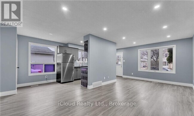 Photo - 967 Prosperity Ct