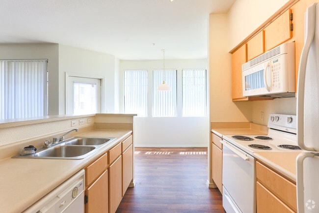 2HAB, 2BA - 945 ft² - Hacienda @ Sunnyslope