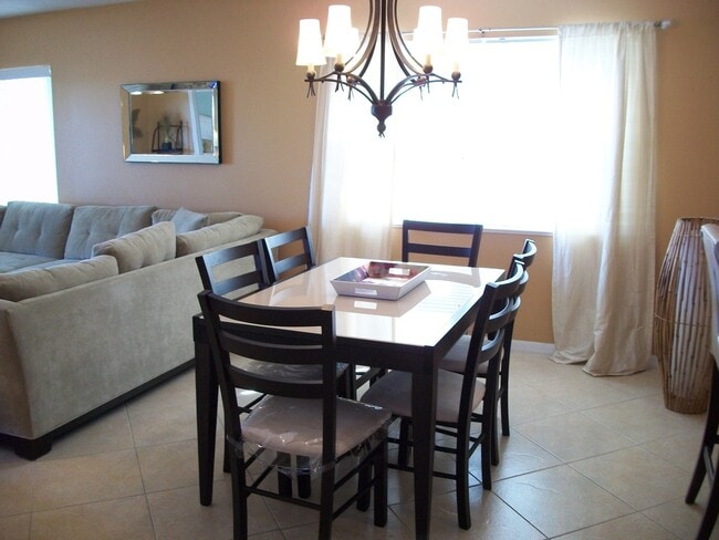 Photo - BEAUTIFULLY FURNISHED, 3 BEDROOM 2 BATH,  VACATION CONDO!