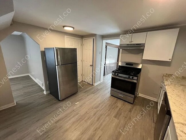 Photo - 9101 Hugh St