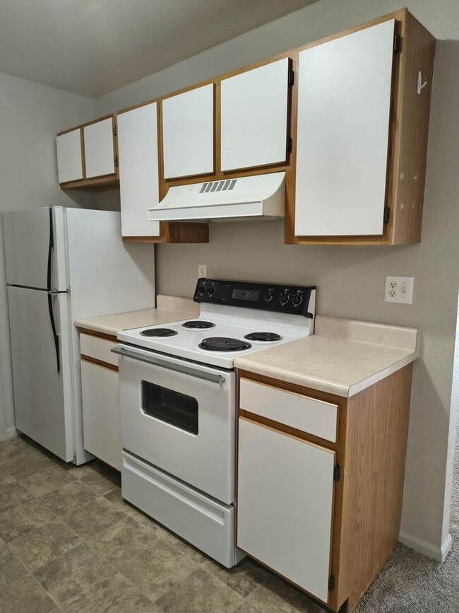 Photo - 585 W Randall St Unit 103