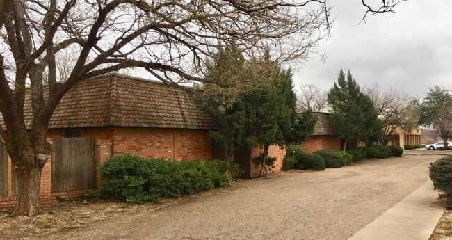 Photo - 4506 65th St