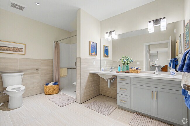 2BR, 1BA - 1122SF - Bathroom