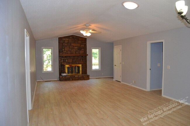 Photo - West Garea Area | Home | Unfurnished