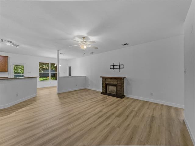 Photo - 138 Lipan St