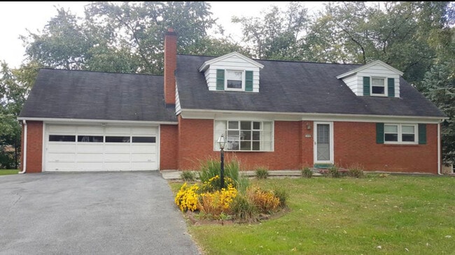 Building Photo - 418 Glen Ridge Dr