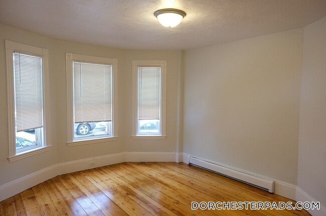 Photo - 22 Howell St Unit 2