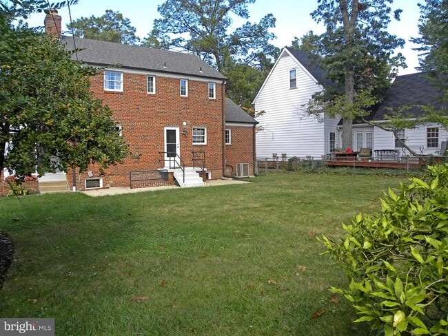 Photo - 716 N Overlook Dr