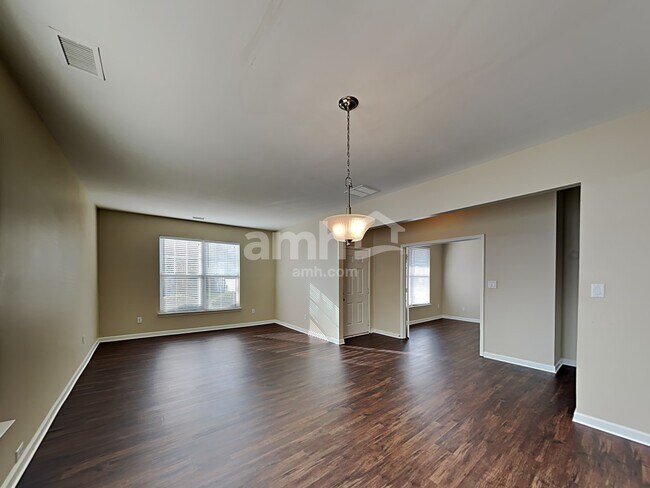 Photo - 1018 Brook Valley Run