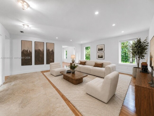 Photo - 7711 Erwin Rd
