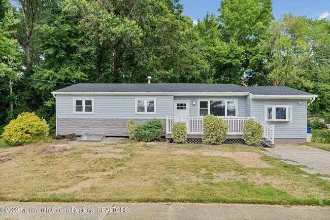 Photo - 501 Bloomfield Dr