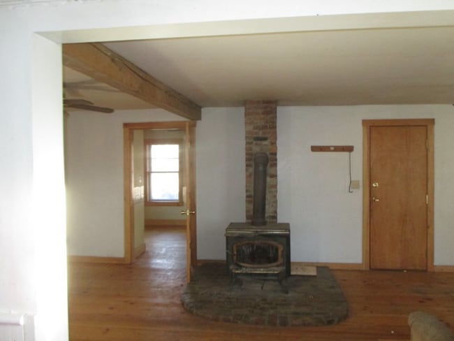 Building Photo - 376 Western Ave Rental