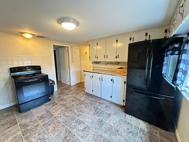 Photo - 91 W Main St