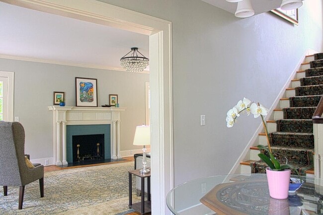 Photo - 55 Edgemont Rd