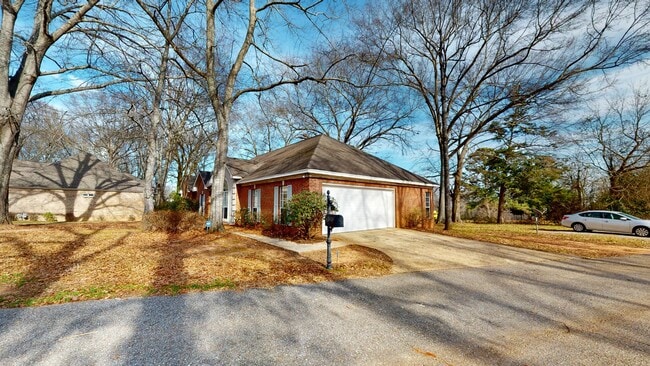 Photo - Wonderful 4 bedroom, 3 bath home in Grand Oaks Millbrook