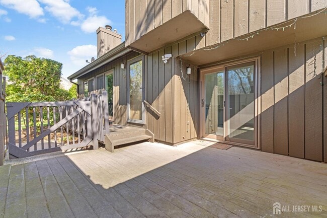 Photo - 496 Westgate Dr