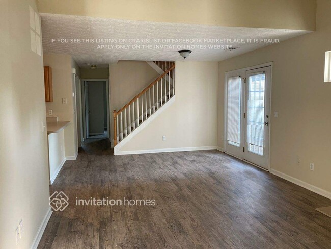 Photo - 252 Silver Ridge Dr