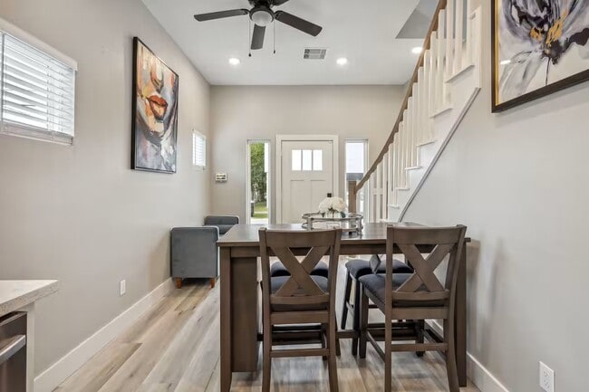 Photo - 2502 Sam Wilson St