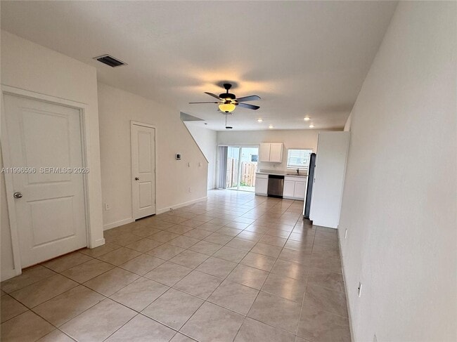 Photo - 235 NE 3rd Ave