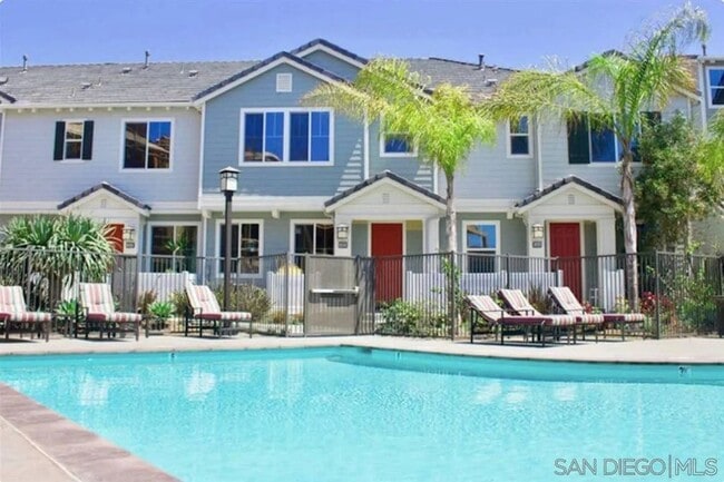 532 Shorebird Way